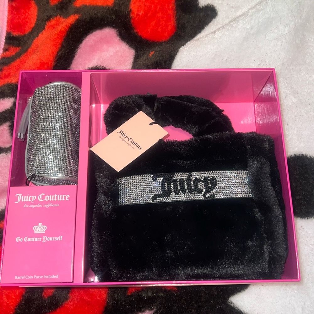 ‼️SOLD‼️ JUICY COUTURE Mini Faux Fur Tote And Coin Purse Boxed Gift Set